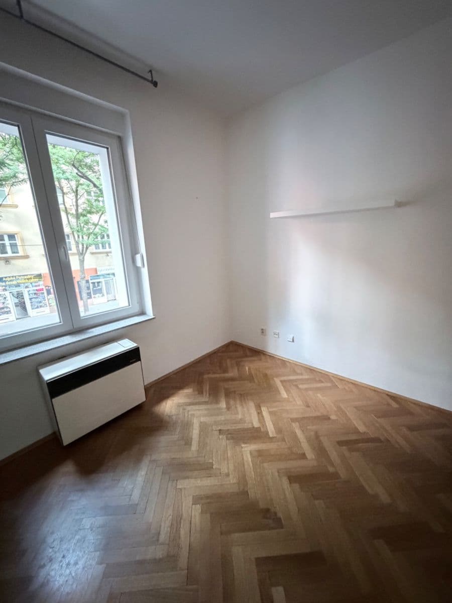 Pronájem bytu Garsoniéra 26 m², Starostrašnická, Praha, Praha Pronájem bytu Garsoniéra 26 m², Starostrašnická, Praha, Praha