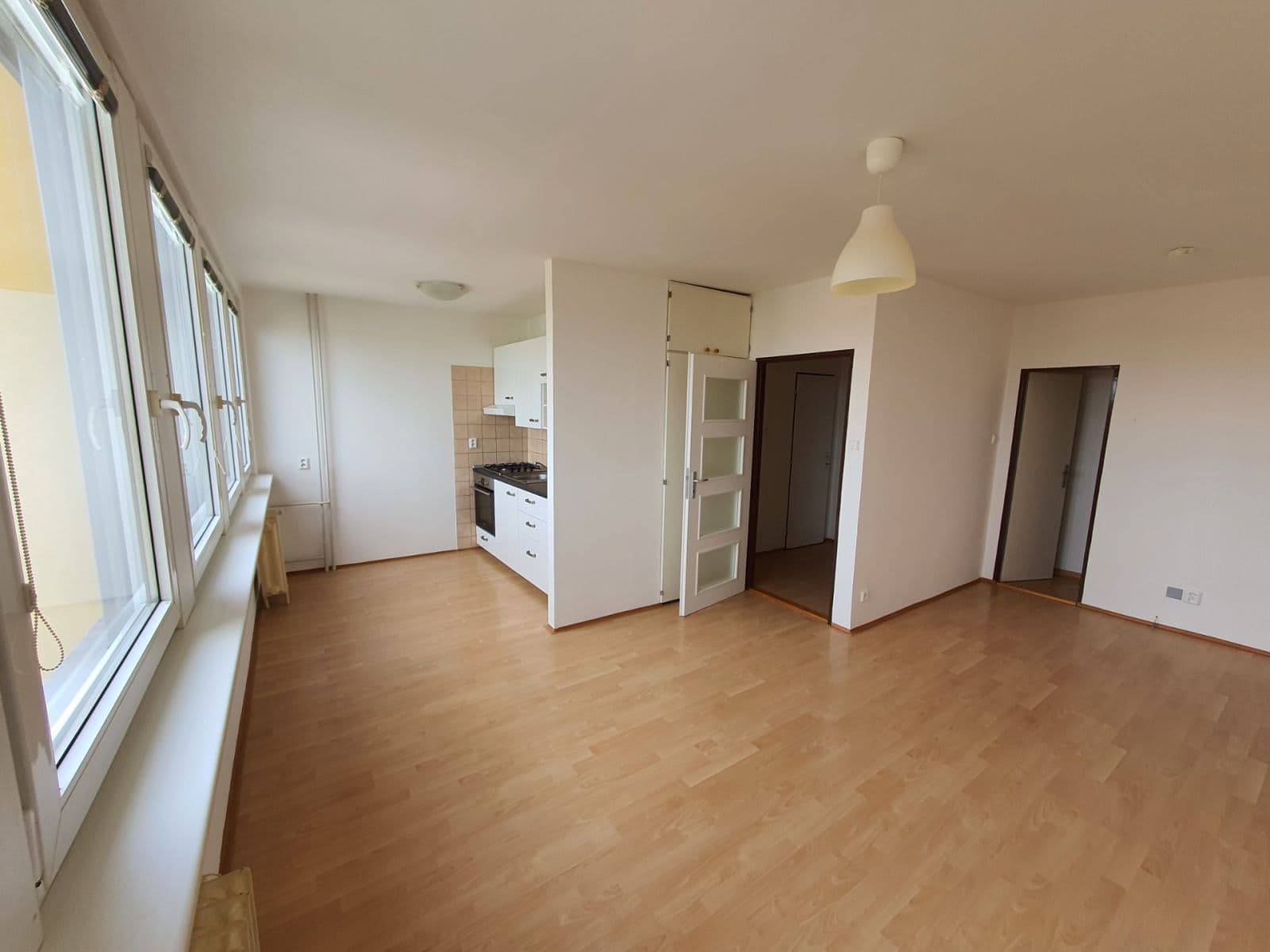 Pronájem bytu 1+kk 35 m², Plzeňská, Kladno, Středočeský kraj Pronájem bytu 1+kk 35 m², Plzeňská, Kladno, Středočeský kraj