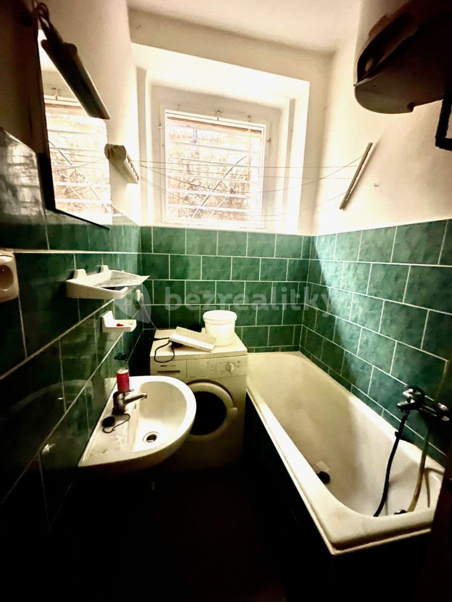 Pronájem bytu 1+kk 25 m², Pod Zvonařkou, Praha, Praha Pronájem bytu 1+kk 25 m², Pod Zvonařkou, Praha, Praha