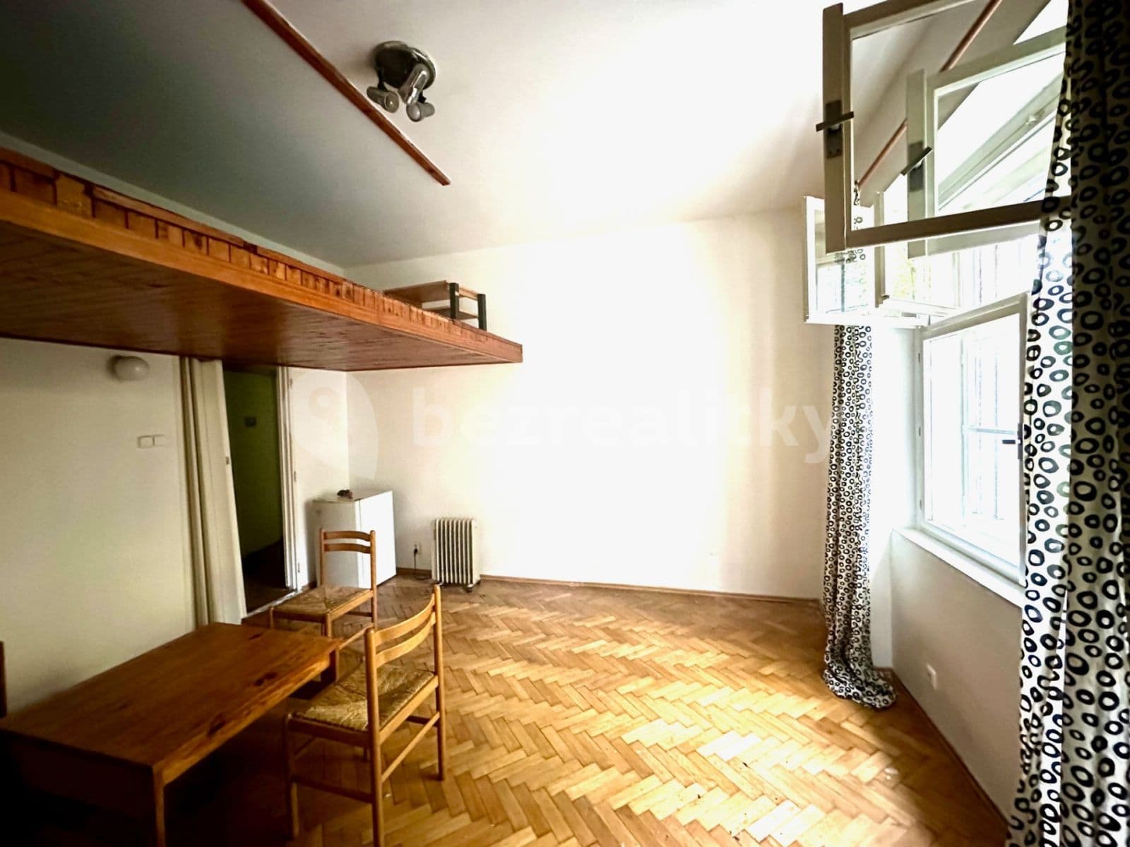 Pronájem bytu 1+kk 25 m², Pod Zvonařkou, Praha, Praha Pronájem bytu 1+kk 25 m², Pod Zvonařkou, Praha, Praha