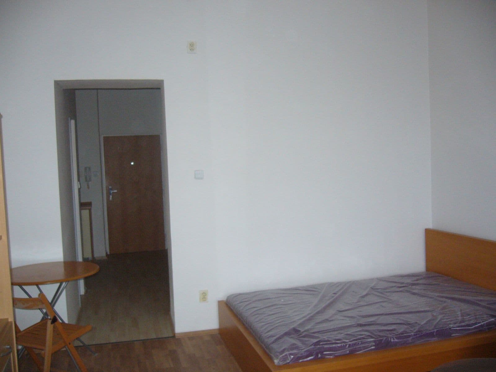 Pronájem bytu 1+1 35 m², Komárovská, Brno, Jihomoravský kraj Pronájem bytu 1+1 35 m², Komárovská, Brno, Jihomoravský kraj