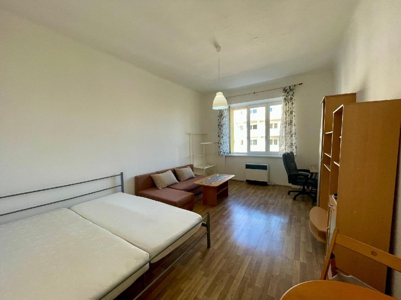 Pronájem bytu 1+1 35 m², Komárovská, Brno, Jihomoravský kraj Pronájem bytu 1+1 35 m², Komárovská, Brno, Jihomoravský kraj