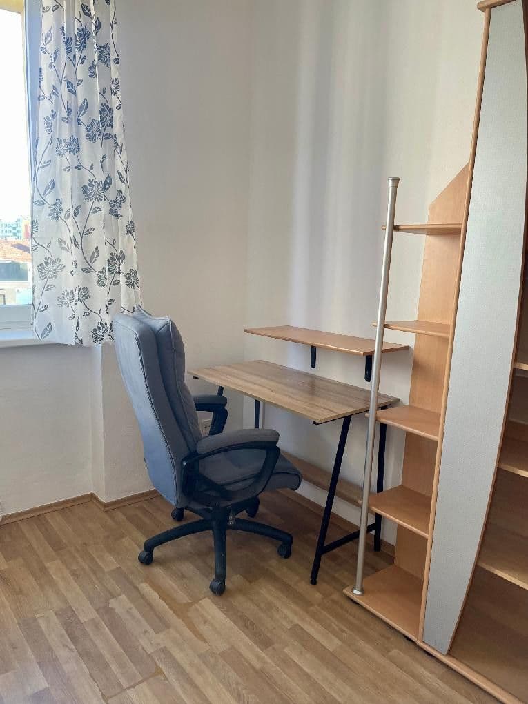 Pronájem bytu 1+1 35 m², Komárovská, Brno, Jihomoravský kraj Pronájem bytu 1+1 35 m², Komárovská, Brno, Jihomoravský kraj