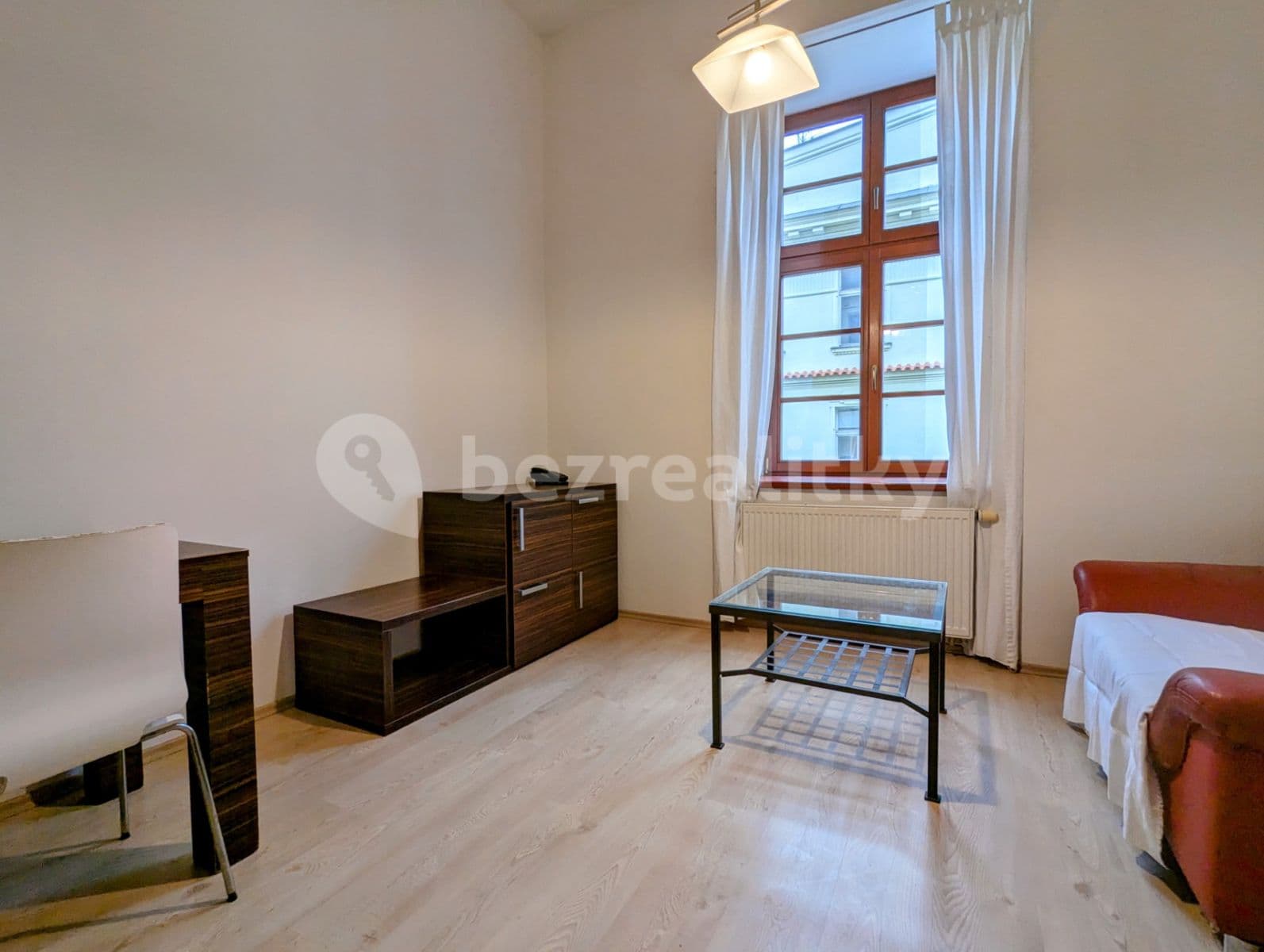 Pronájem bytu 1+kk 36 m², Špitálská, Hradec Králové, Královéhradecký kraj Pronájem bytu 1+kk 36 m², Špitálská, Hradec Králové, Královéhradecký kraj