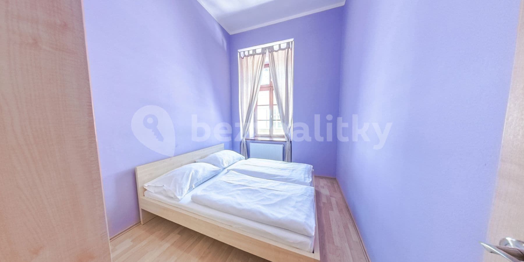 Pronájem bytu 2+kk 40 m², Špitálská, Hradec Králové, Královéhradecký kraj Pronájem bytu 2+kk 40 m², Špitálská, Hradec Králové, Královéhradecký kraj