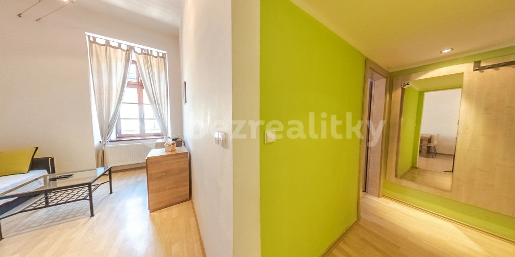 Pronájem bytu 2+kk 40 m², Špitálská, Hradec Králové, Královéhradecký kraj Pronájem bytu 2+kk 40 m², Špitálská, Hradec Králové, Královéhradecký kraj