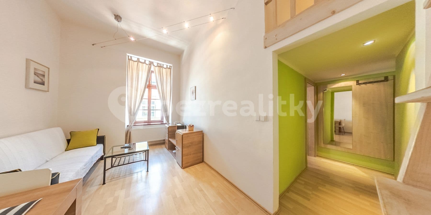 Pronájem bytu 2+kk 40 m², Špitálská, Hradec Králové, Královéhradecký kraj Pronájem bytu 2+kk 40 m², Špitálská, Hradec Králové, Královéhradecký kraj