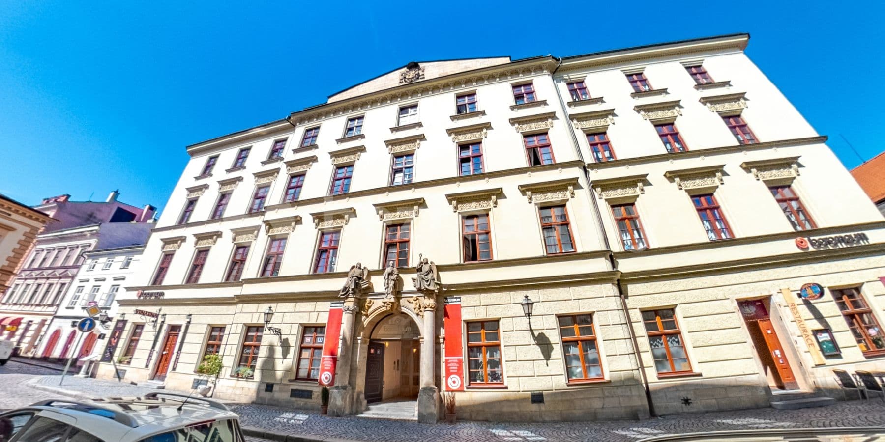 Pronájem bytu 2+kk 40 m², Špitálská, Hradec Králové, Královéhradecký kraj Pronájem bytu 2+kk 40 m², Špitálská, Hradec Králové, Královéhradecký kraj