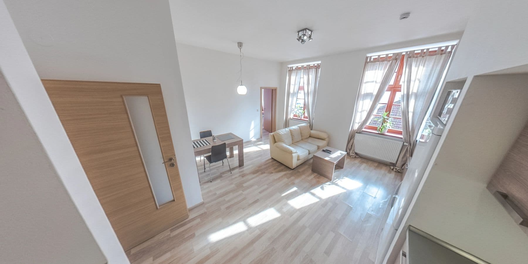 Pronájem bytu 2+kk 56 m², Špitálská, Hradec Králové, Královéhradecký kraj Pronájem bytu 2+kk 56 m², Špitálská, Hradec Králové, Královéhradecký kraj