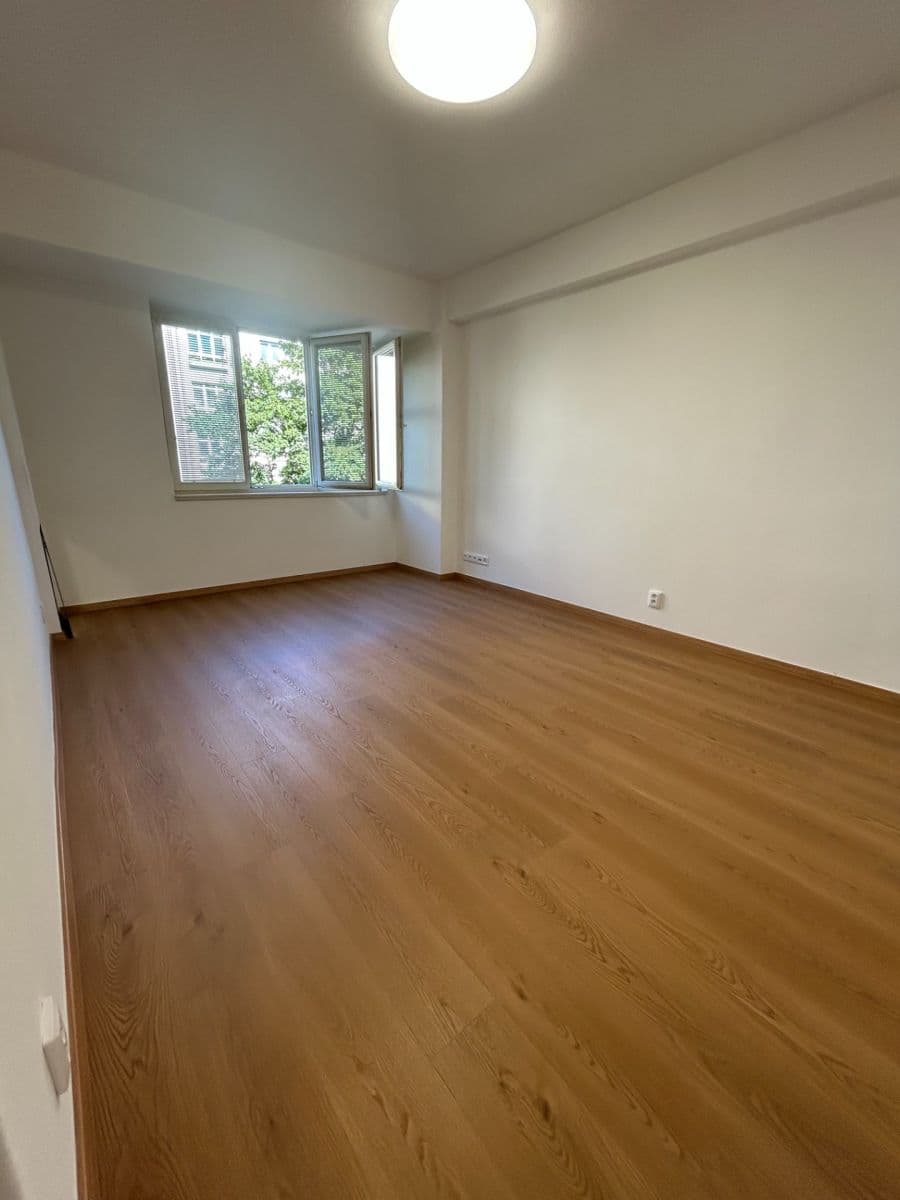 Pronájem bytu 2+1 60 m², Lvovská, Praha, Praha Pronájem bytu 2+1 60 m², Lvovská, Praha, Praha