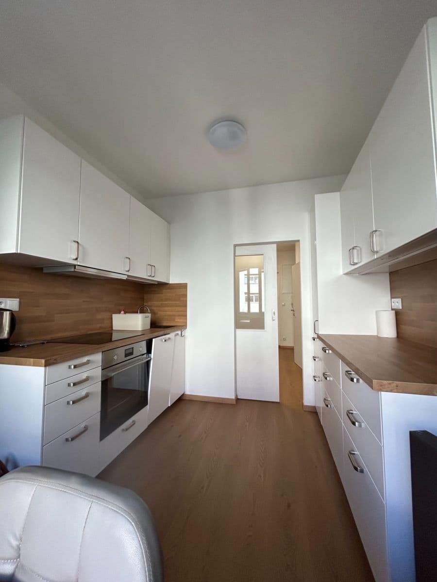 Pronájem bytu 2+1 60 m², Lvovská, Praha, Praha Pronájem bytu 2+1 60 m², Lvovská, Praha, Praha