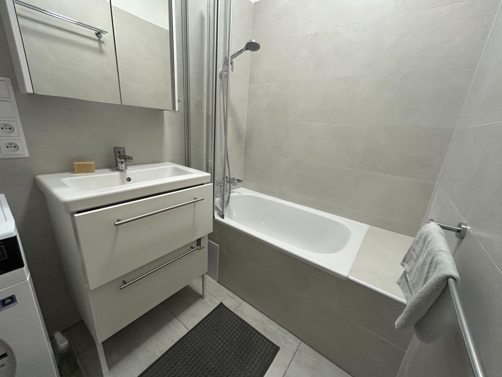Pronájem bytu 2+1 60 m², Lvovská, Praha, Praha Pronájem bytu 2+1 60 m², Lvovská, Praha, Praha