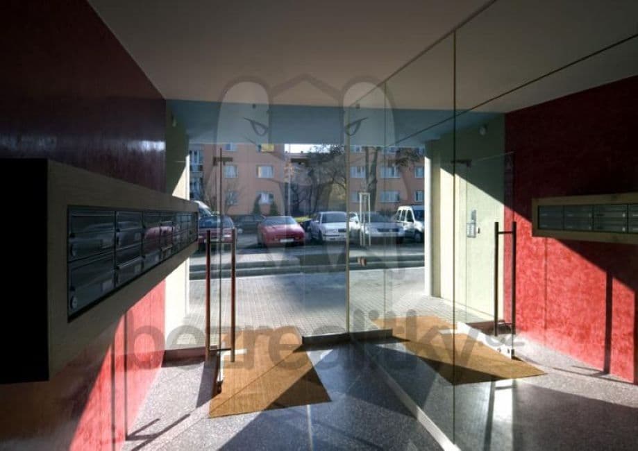 Pronájem bytu 1+kk 28 m², Na Okraji, Praha, Praha Pronájem bytu 1+kk 28 m², Na Okraji, Praha, Praha