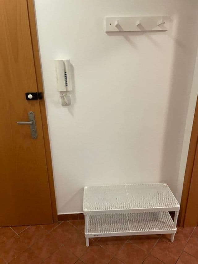 Pronájem bytu 1+kk 28 m², Na Okraji, Praha, Praha Pronájem bytu 1+kk 28 m², Na Okraji, Praha, Praha