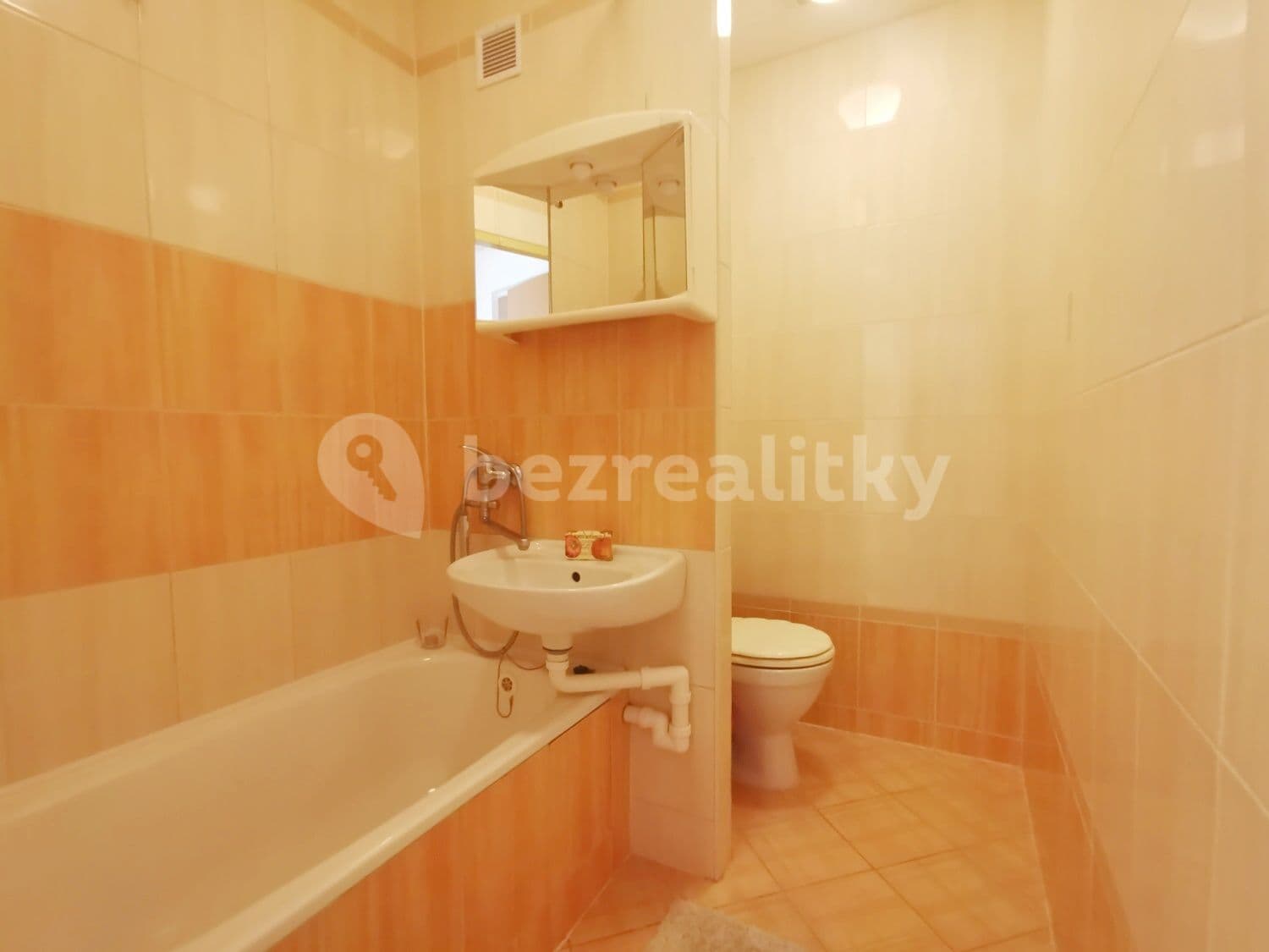 Pronájem bytu 1+1 32 m², Jasanová, Brno, Jihomoravský kraj Pronájem bytu 1+1 32 m², Jasanová, Brno, Jihomoravský kraj
