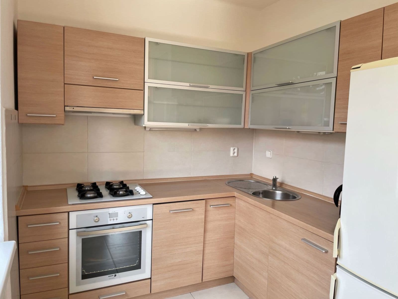 Pronájem bytu 2+kk 55 m², Tejnická, Praha, Praha Pronájem bytu 2+kk 55 m², Tejnická, Praha, Praha