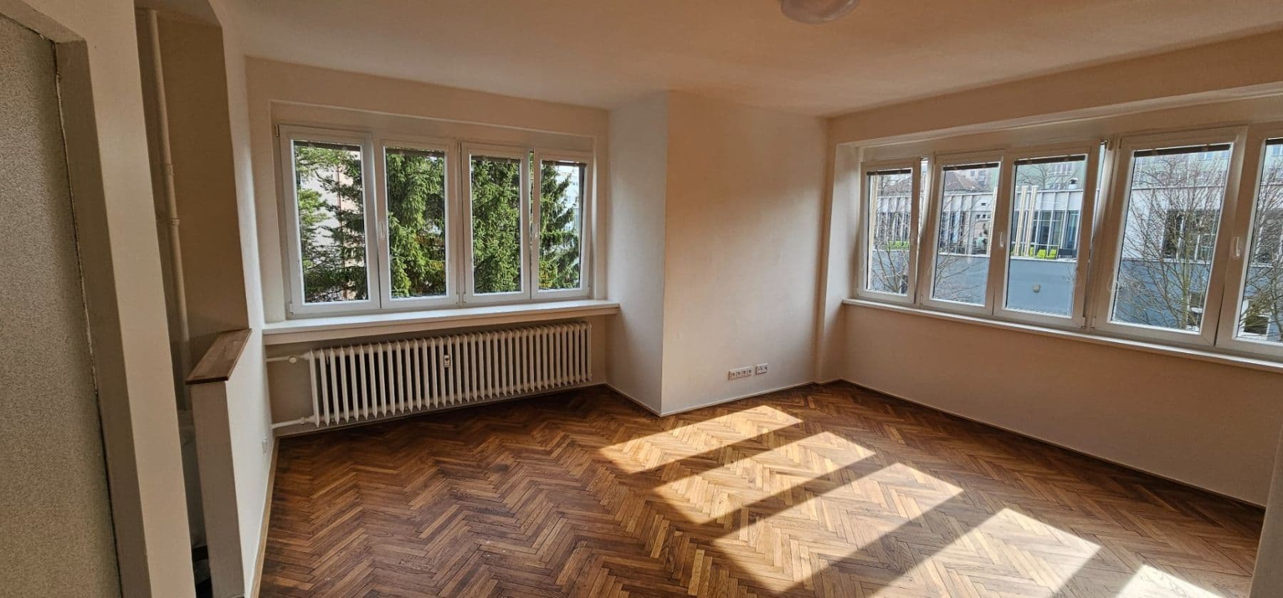 Pronájem bytu 1+kk 45 m², Nad Kajetánkou, Praha, Praha Pronájem bytu 1+kk 45 m², Nad Kajetánkou, Praha, Praha