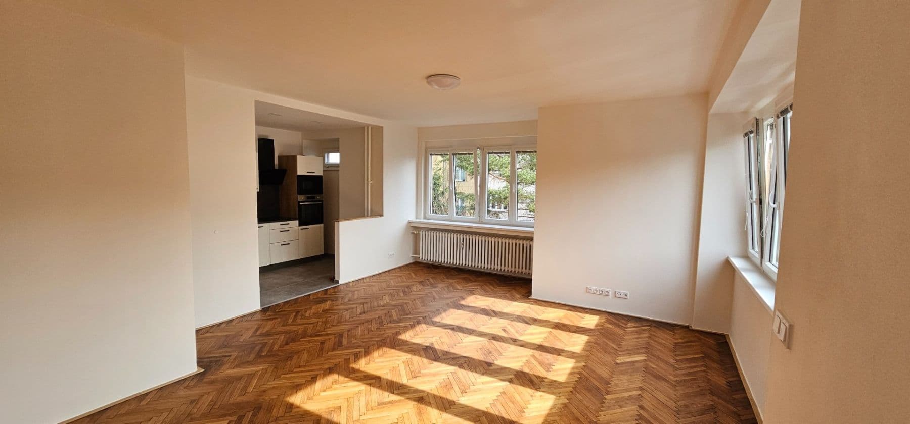 Pronájem bytu 1+kk 45 m², Nad Kajetánkou, Praha, Praha Pronájem bytu 1+kk 45 m², Nad Kajetánkou, Praha, Praha