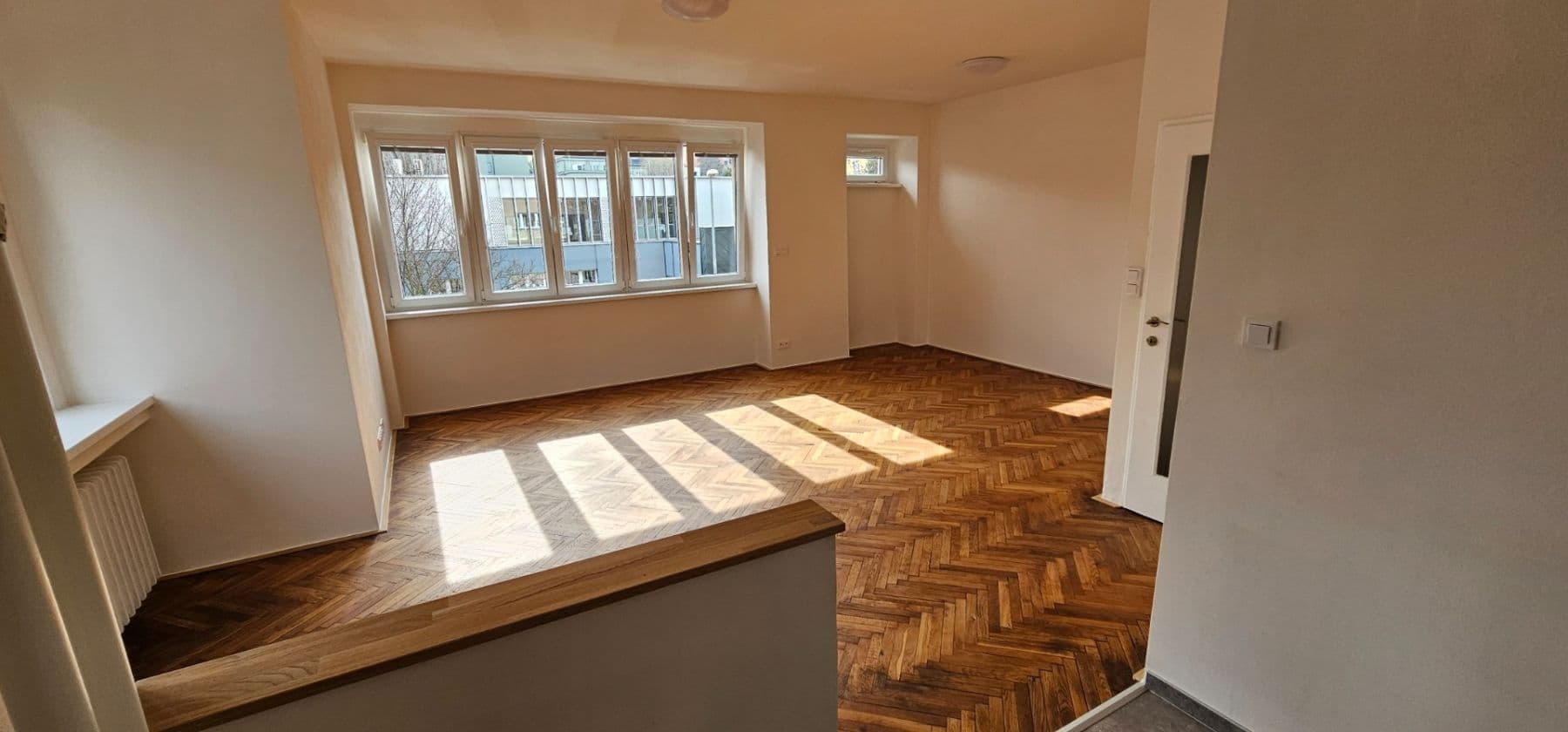 Pronájem bytu 1+kk 45 m², Nad Kajetánkou, Praha, Praha Pronájem bytu 1+kk 45 m², Nad Kajetánkou, Praha, Praha