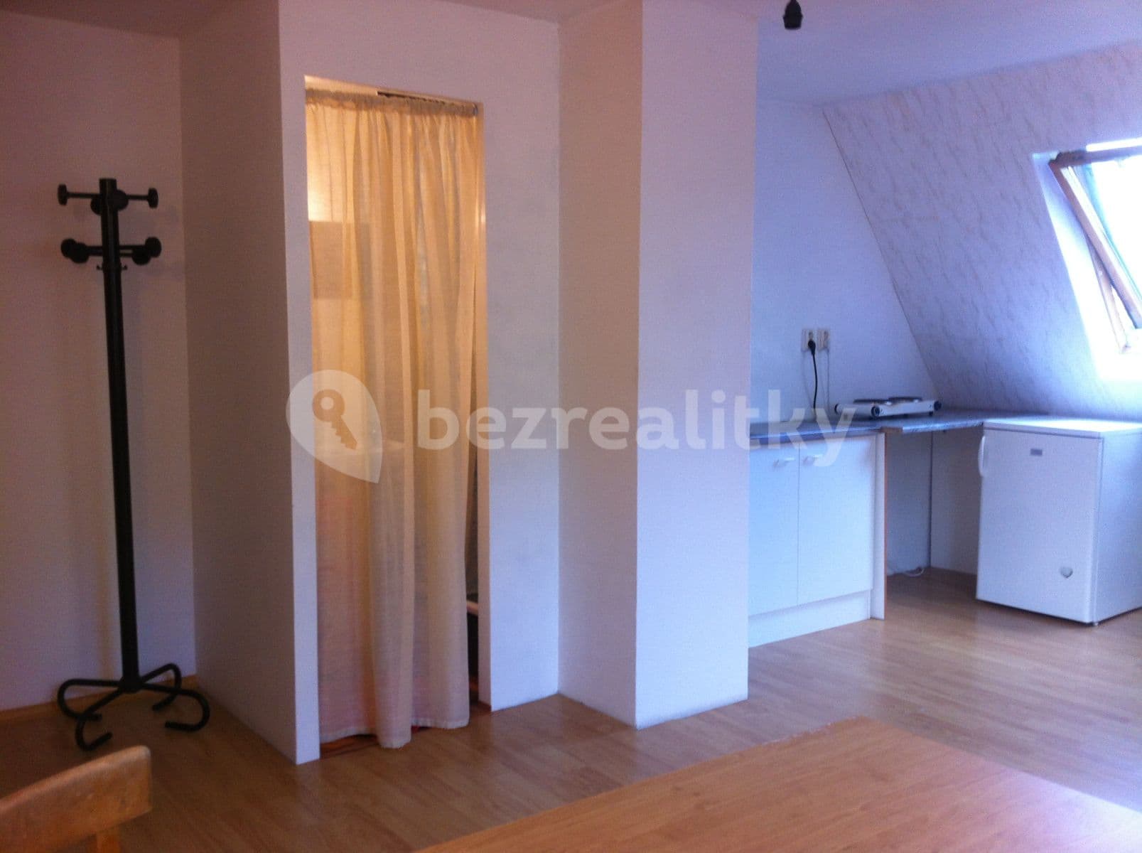 Pronájem bytu 1+kk 30 m², Jarní, Brno, Jihomoravský kraj Pronájem bytu 1+kk 30 m², Jarní, Brno, Jihomoravský kraj