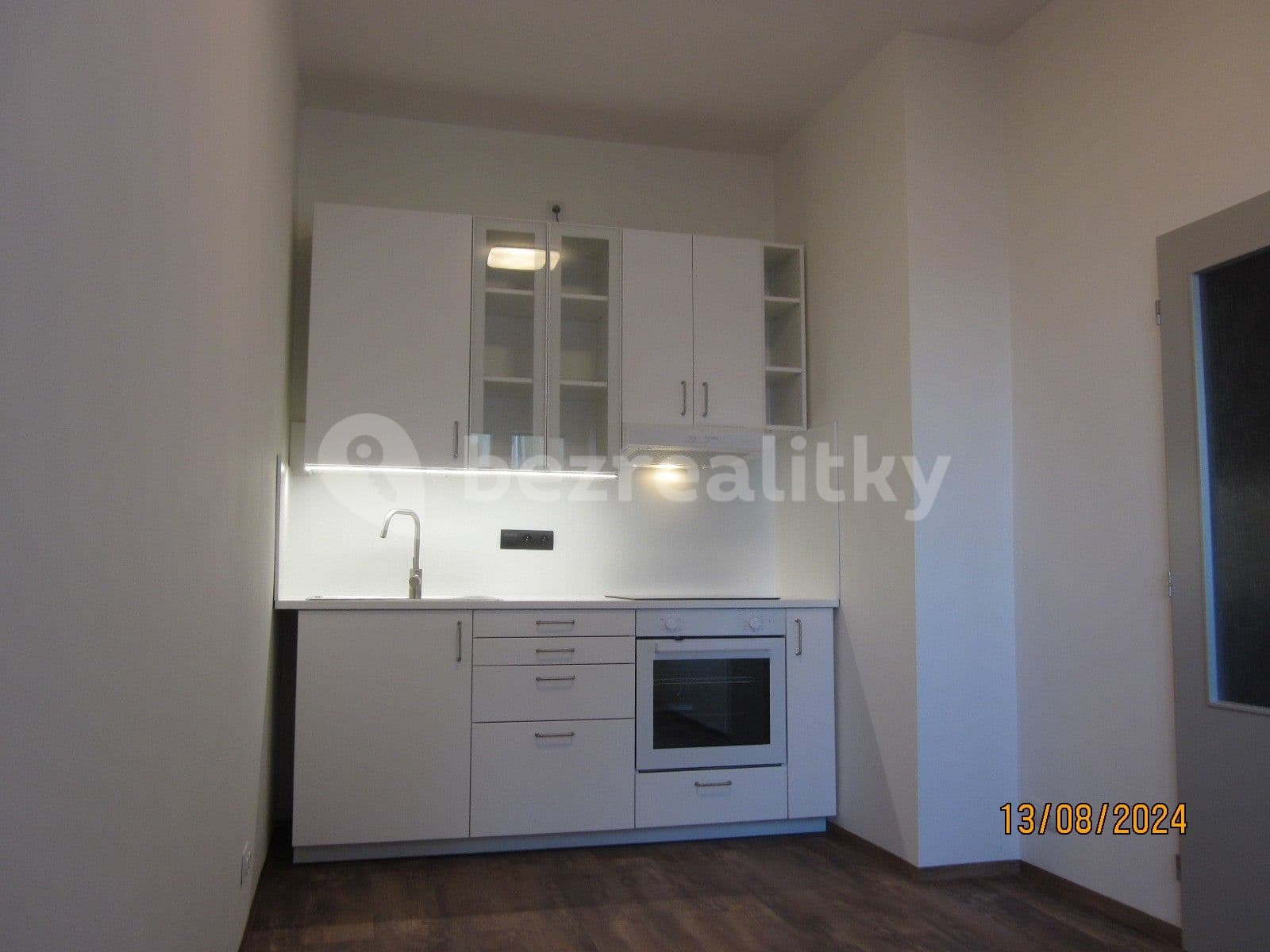 Pronájem bytu 1+1 50 m², 5. května, Praha, Praha Pronájem bytu 1+1 50 m², 5. května, Praha, Praha