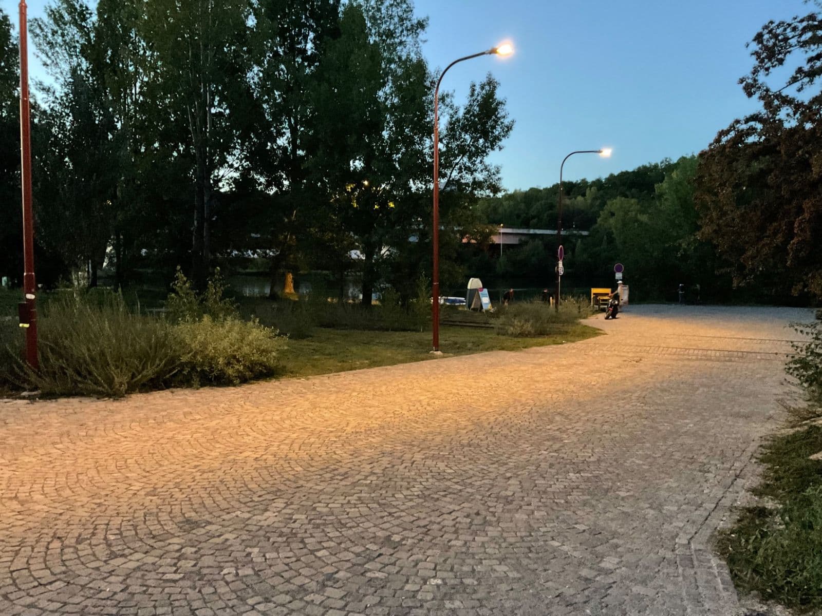 Pronájem bytu 2+kk 60 m², Varhulíkové, Praha, Praha Pronájem bytu 2+kk 60 m², Varhulíkové, Praha, Praha