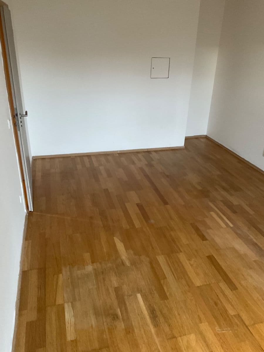Pronájem bytu 2+kk 60 m², Varhulíkové, Praha, Praha Pronájem bytu 2+kk 60 m², Varhulíkové, Praha, Praha