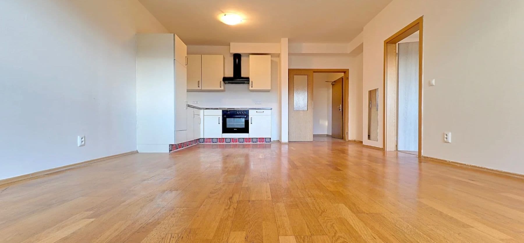 Pronájem bytu 2+kk 60 m², Varhulíkové, Praha, Praha Pronájem bytu 2+kk 60 m², Varhulíkové, Praha, Praha