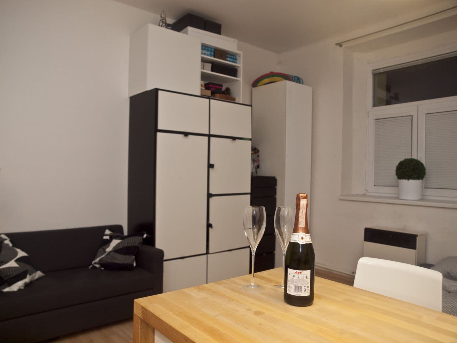 Pronájem bytu Garsoniéra 25 m², V domově, Praha, Praha Pronájem bytu Garsoniéra 25 m², V domově, Praha, Praha