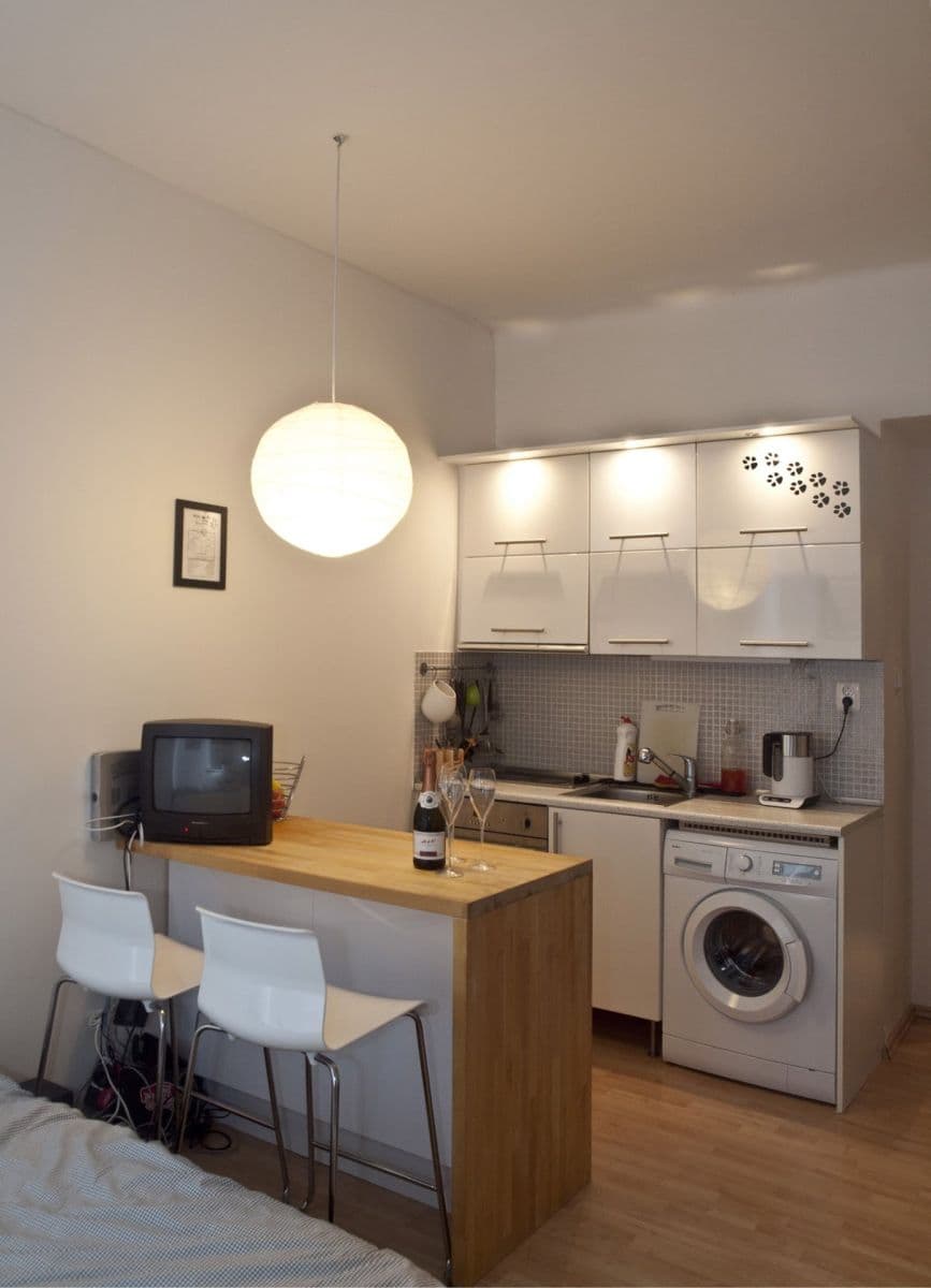Pronájem bytu Garsoniéra 25 m², V domově, Praha, Praha Pronájem bytu Garsoniéra 25 m², V domově, Praha, Praha