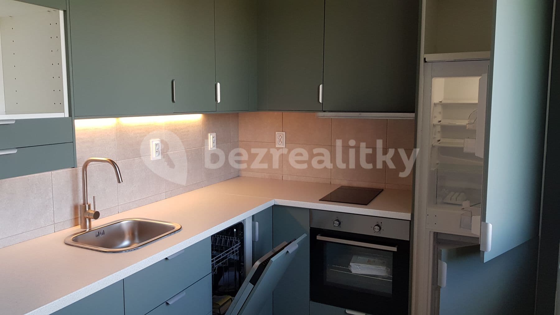 Pronájem bytu 2+1 57 m², Počernická, Praha, Praha Pronájem bytu 2+1 57 m², Počernická, Praha, Praha