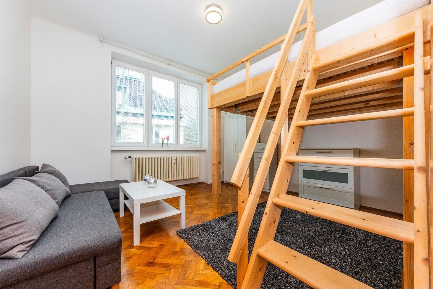 Pronájem bytu 1+1 35 m², V Holešovičkách, Praha, Praha Pronájem bytu 1+1 35 m², V Holešovičkách, Praha, Praha