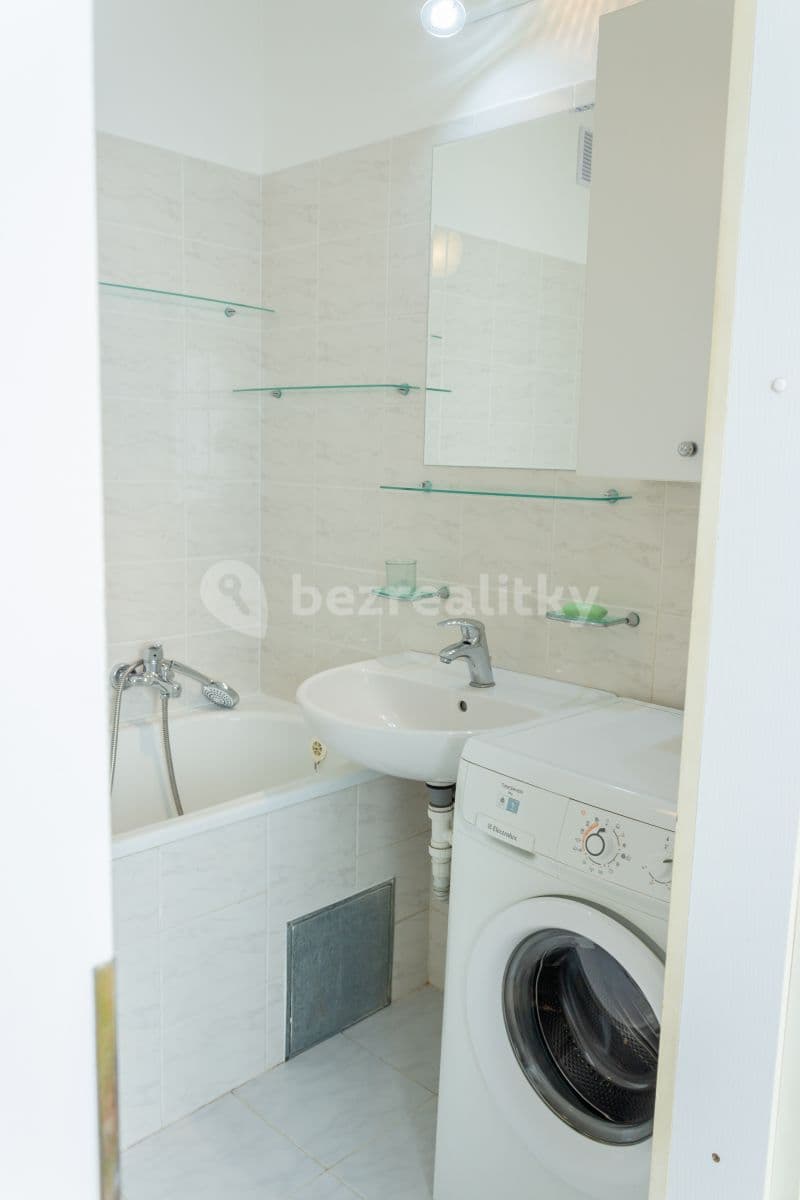 Pronájem bytu 3+1 65 m², Nedašovská, Praha, Praha Pronájem bytu 3+1 65 m², Nedašovská, Praha, Praha