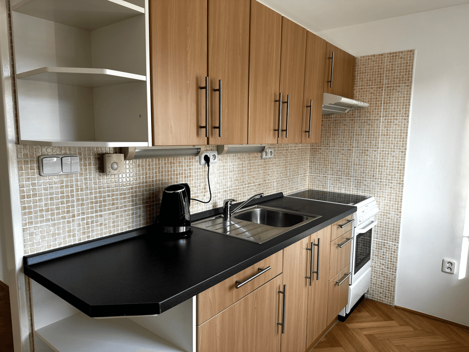 Pronájem bytu 1+1 40 m², Veleňská, Praha, Praha Pronájem bytu 1+1 40 m², Veleňská, Praha, Praha