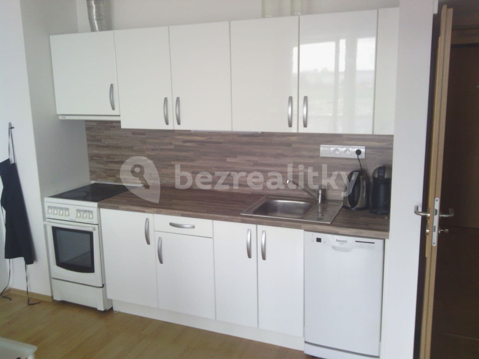 Pronájem bytu 1+kk 45 m², Chýně, Středočeský kraj Pronájem bytu 1+kk 45 m², Chýně, Středočeský kraj