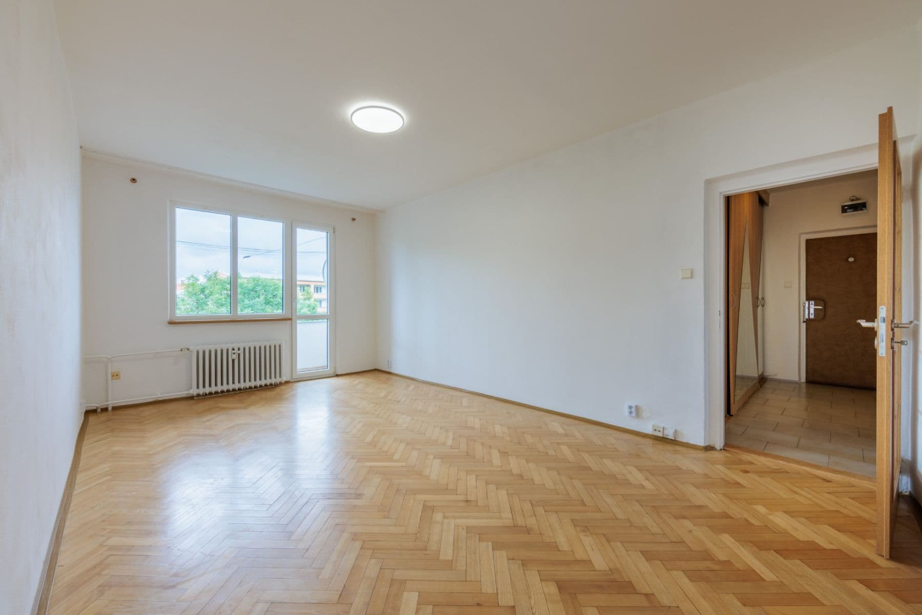 Pronájem bytu 2+1 54 m², 17. listopadu, Cheb, Karlovarský kraj Pronájem bytu 2+1 54 m², 17. listopadu, Cheb, Karlovarský kraj