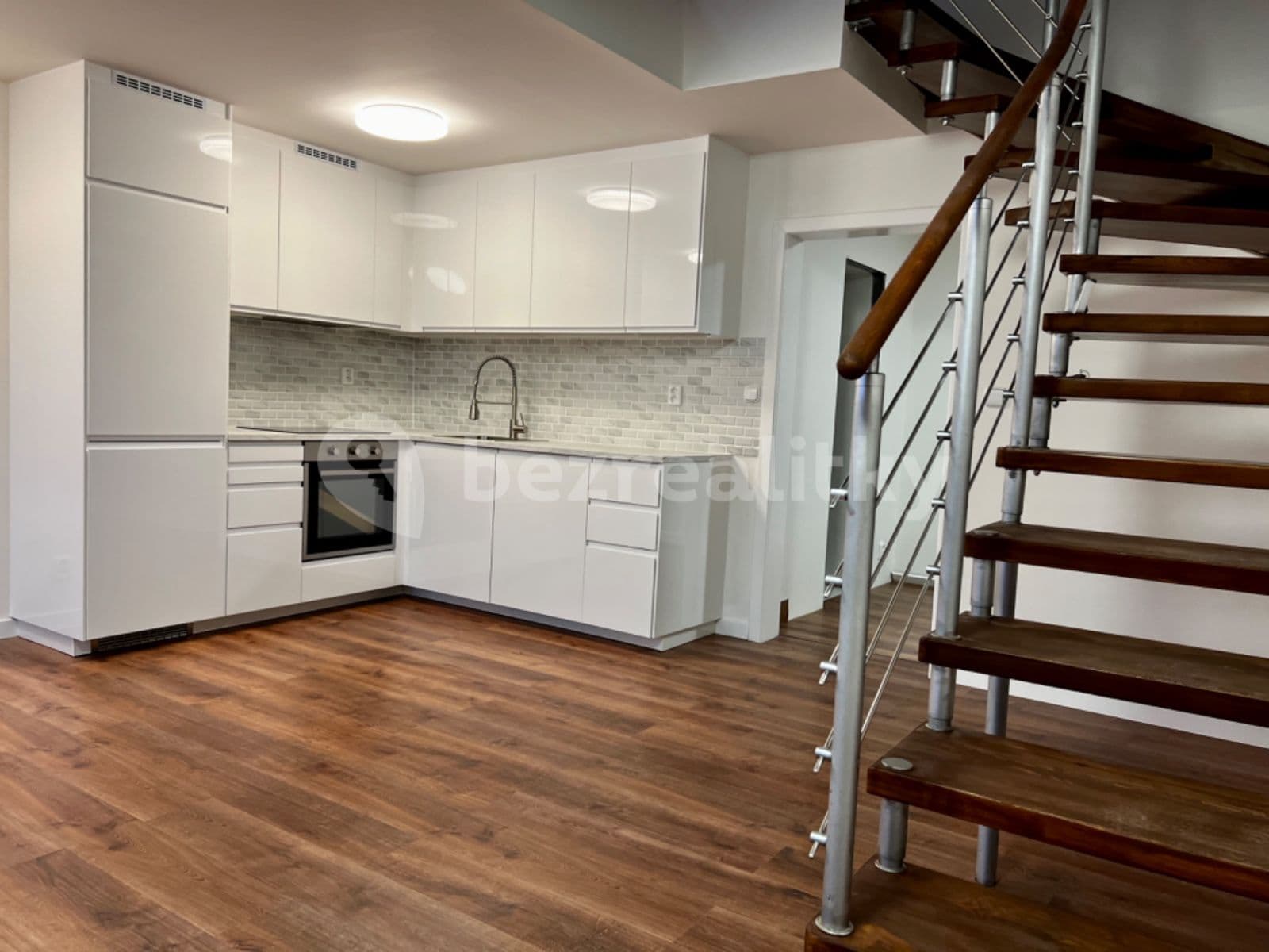 Pronájem bytu 3+kk 100 m², Muchova, Praha, Praha Pronájem bytu 3+kk 100 m², Muchova, Praha, Praha