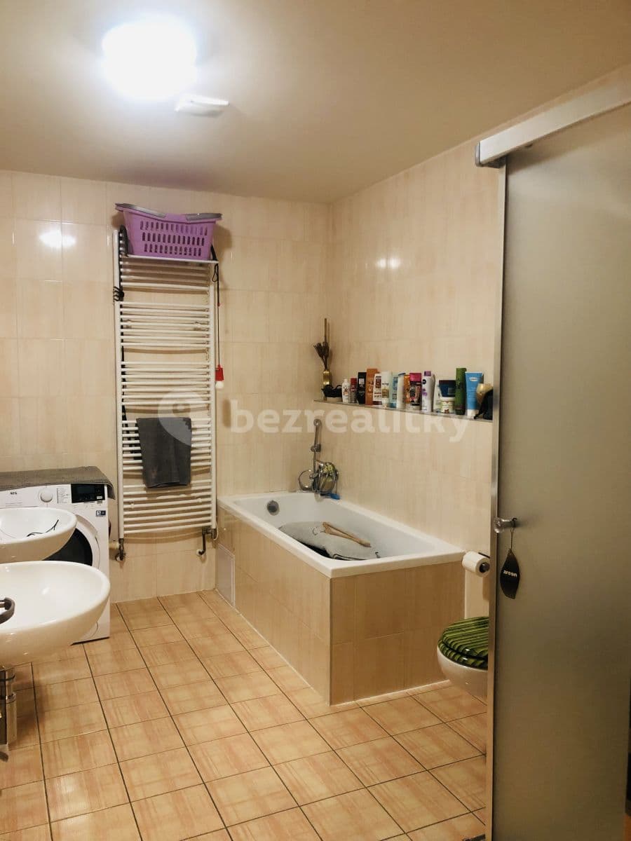 Pronájem bytu 2+kk 65 m², Karlovarská, Praha, Praha Pronájem bytu 2+kk 65 m², Karlovarská, Praha, Praha