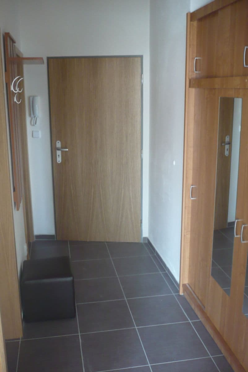 Pronájem bytu 1+kk 40 m², Rostislavovo náměstí, Brno, Jihomoravský kraj Pronájem bytu 1+kk 40 m², Rostislavovo náměstí, Brno, Jihomoravský kraj