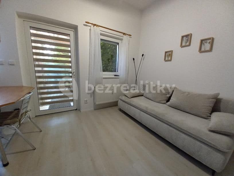 Pronájem bytu 1+kk 30 m², Staniční, Plzeň, Plzeňský kraj Pronájem bytu 1+kk 30 m², Staniční, Plzeň, Plzeňský kraj