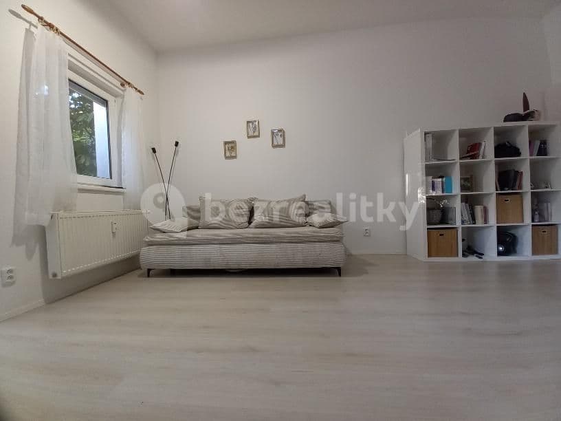 Pronájem bytu 1+kk 30 m², Staniční, Plzeň, Plzeňský kraj Pronájem bytu 1+kk 30 m², Staniční, Plzeň, Plzeňský kraj