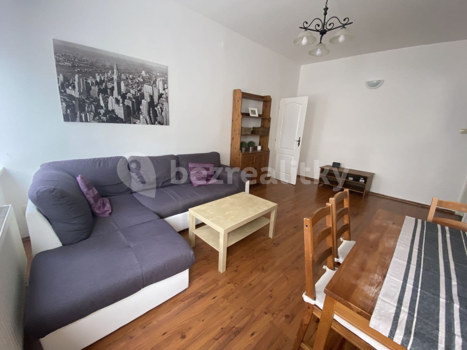 Pronájem bytu 2+kk 55 m², Pod kaštany, Brno, Jihomoravský kraj Pronájem bytu 2+kk 55 m², Pod kaštany, Brno, Jihomoravský kraj