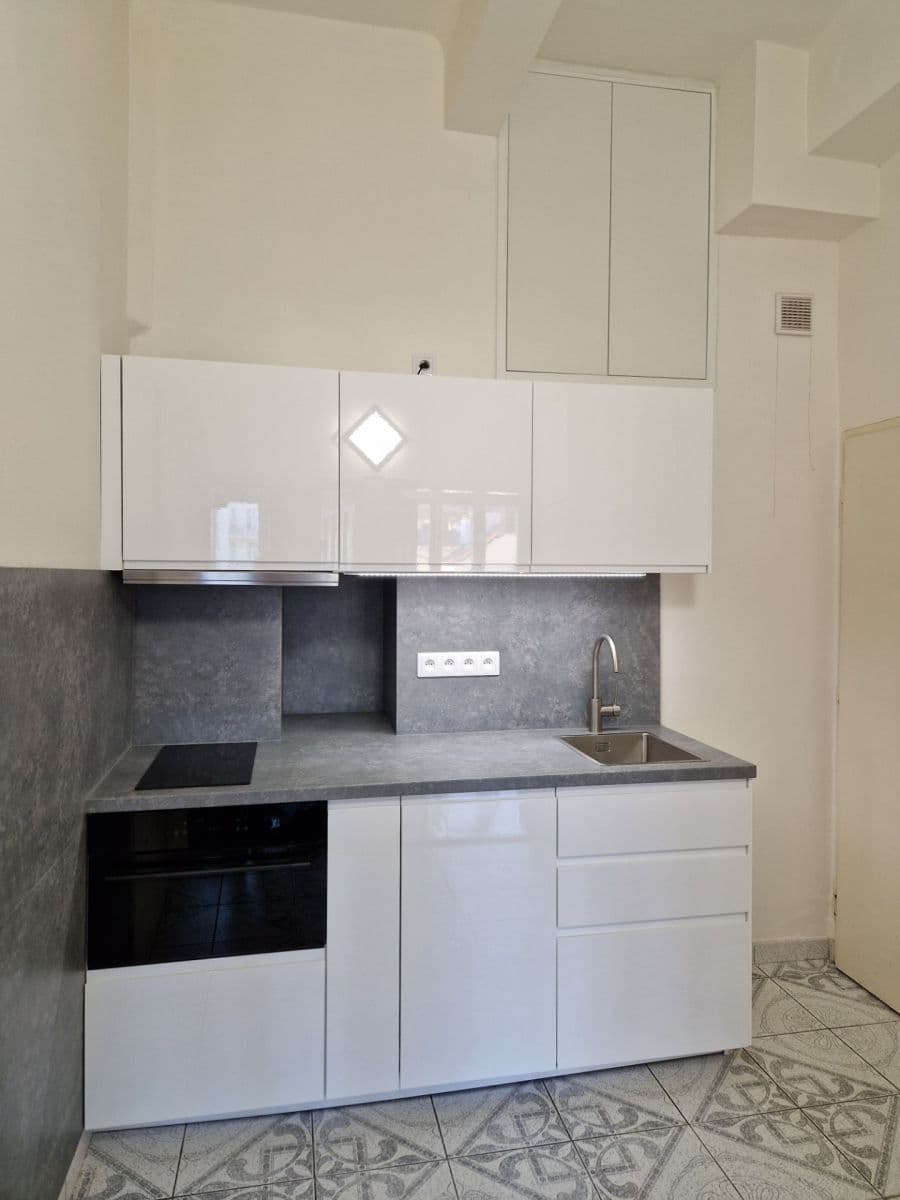 Pronájem bytu 2+kk 43 m², Ondříčkova, Praha, Praha Pronájem bytu 2+kk 43 m², Ondříčkova, Praha, Praha