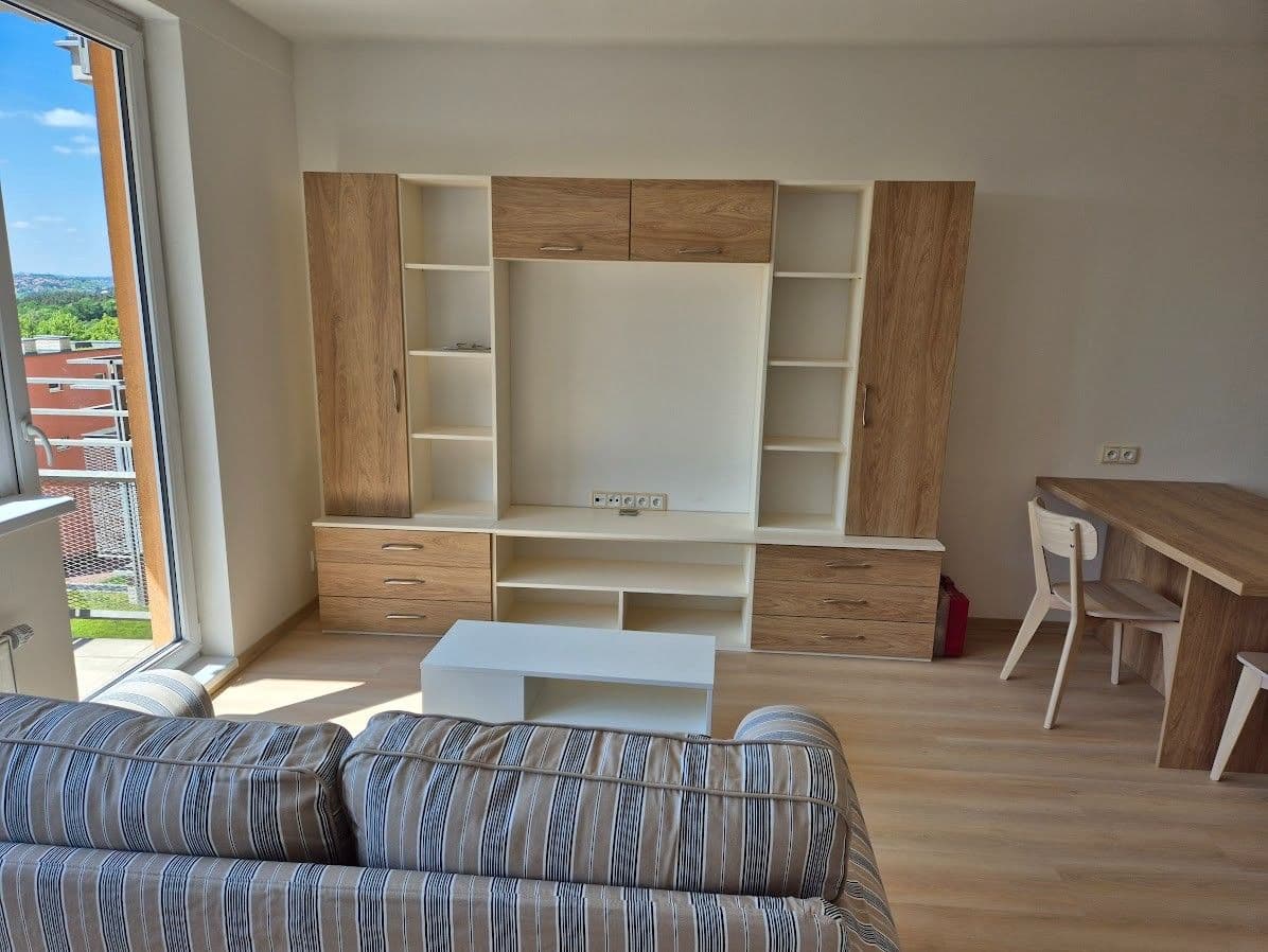 Pronájem bytu 1+kk 37 m², Hnězdenská, Praha, Praha Pronájem bytu 1+kk 37 m², Hnězdenská, Praha, Praha