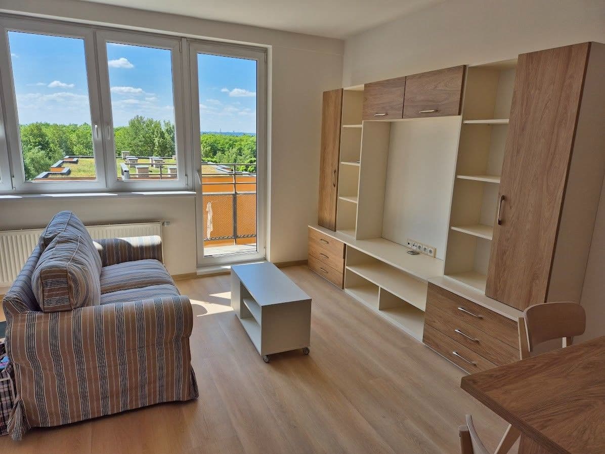 Pronájem bytu 1+kk 37 m², Hnězdenská, Praha, Praha Pronájem bytu 1+kk 37 m², Hnězdenská, Praha, Praha