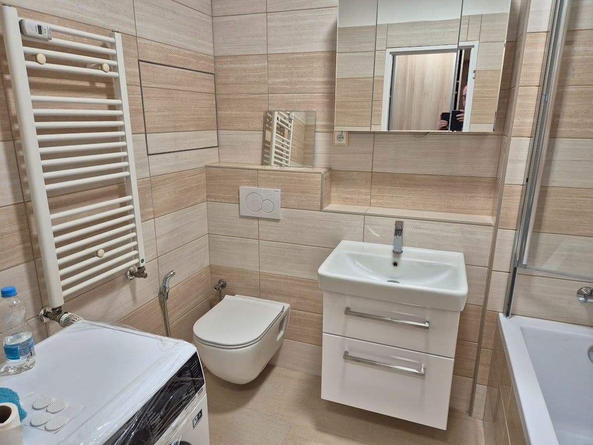 Pronájem bytu 1+kk 37 m², Hnězdenská, Praha, Praha Pronájem bytu 1+kk 37 m², Hnězdenská, Praha, Praha