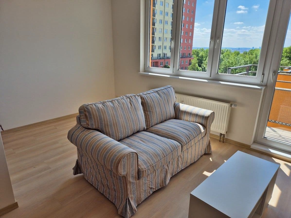 Pronájem bytu 1+kk 37 m², Hnězdenská, Praha, Praha Pronájem bytu 1+kk 37 m², Hnězdenská, Praha, Praha