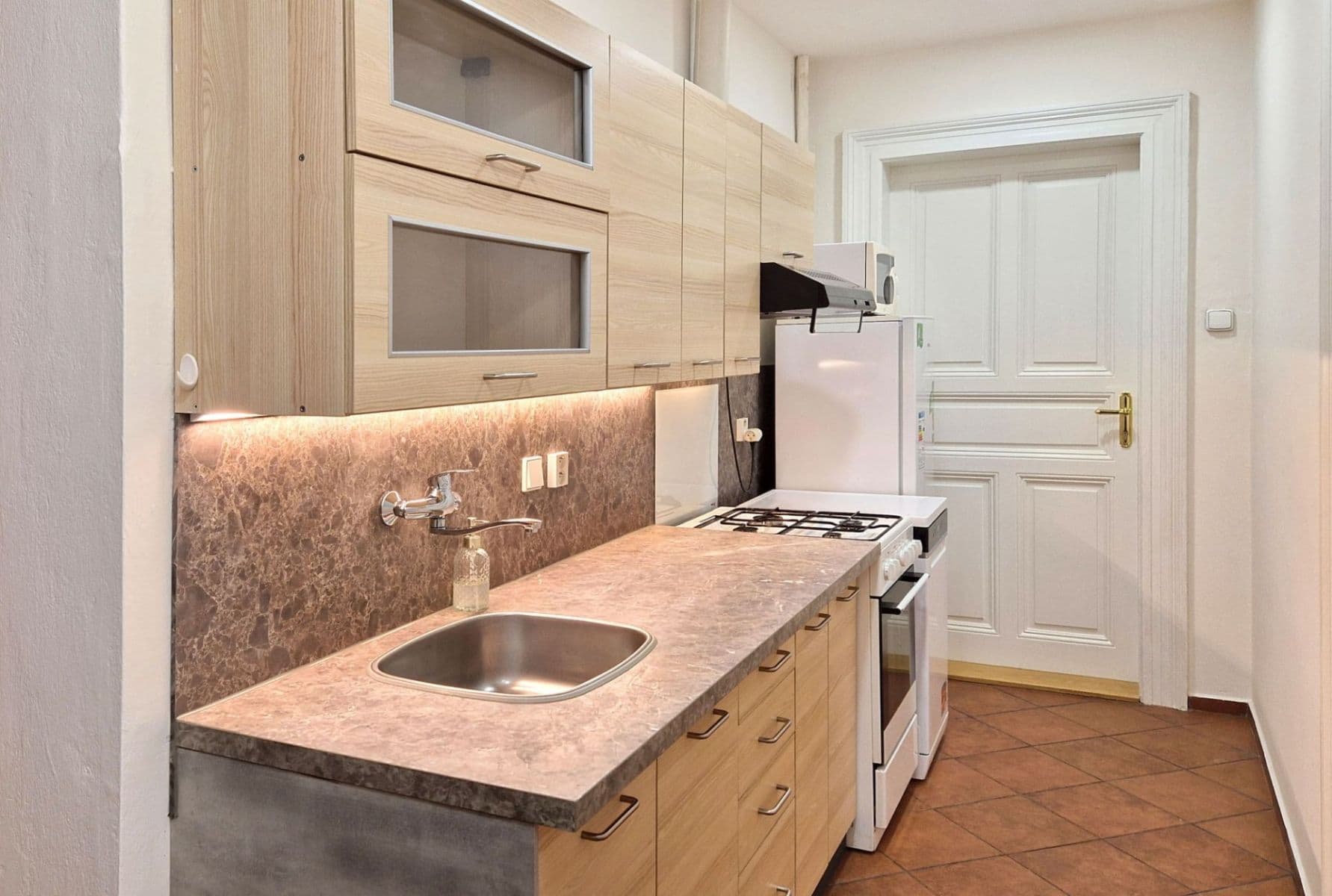 Pronájem bytu 2+kk 63 m², Slovenská, Praha, Praha Pronájem bytu 2+kk 63 m², Slovenská, Praha, Praha