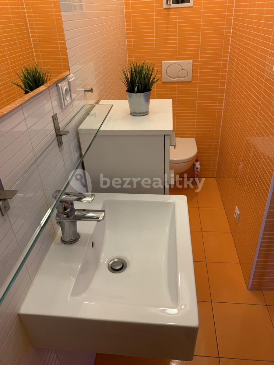 Pronájem bytu 1+kk 30 m², Na Maninách, Praha, Praha Pronájem bytu 1+kk 30 m², Na Maninách, Praha, Praha