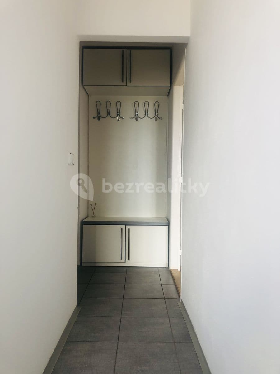 Pronájem bytu 1+1 40 m², Na Hrádku, Pardubice, Pardubický kraj Pronájem bytu 1+1 40 m², Na Hrádku, Pardubice, Pardubický kraj